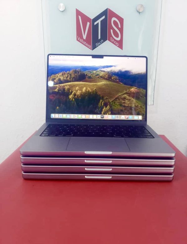 Macbook Pro 2021 M1 Pro chip 32Gb 1Tb