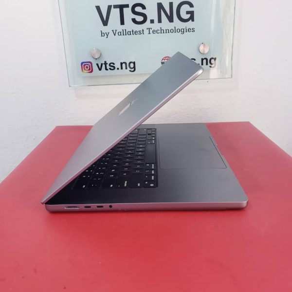MacBook Pro 2021 M1 Pro 16Gb 512Gb 16" - Image 2