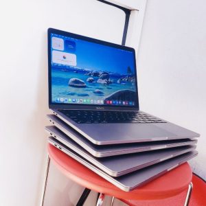 MacBook Pro 2020 m1 chip 8Gb 512Gb